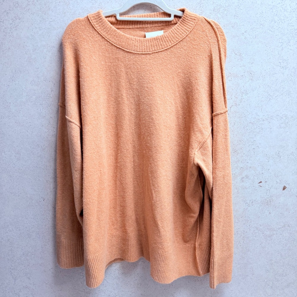 Aerie Medium Womens Oversized Cozy Peach Knit‎ Cozy Casual  Sweater